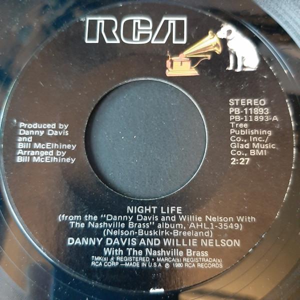 Danny Davis , Willie Nelson - Night Life